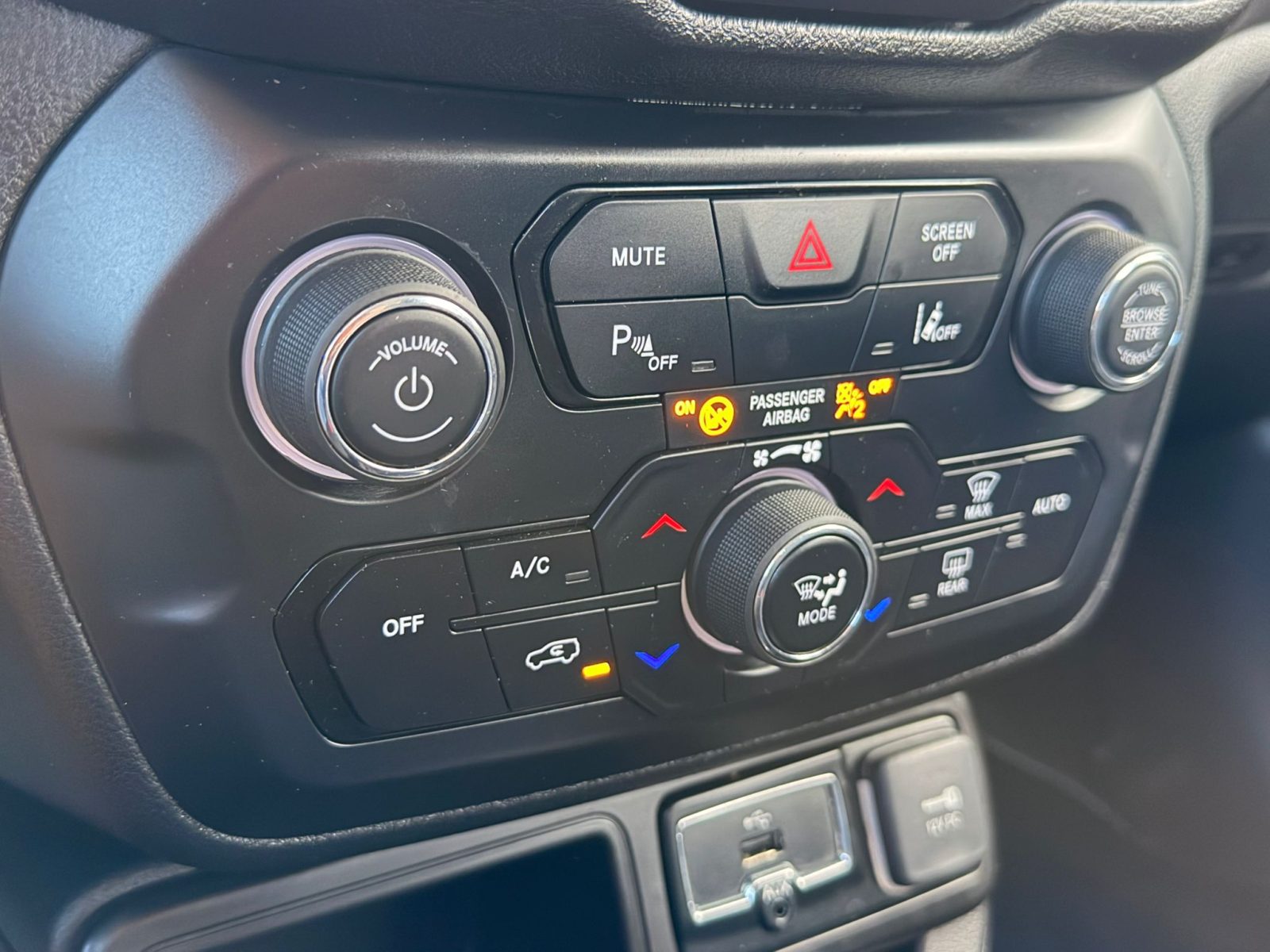2022 Jeep Renegade - Foto 7