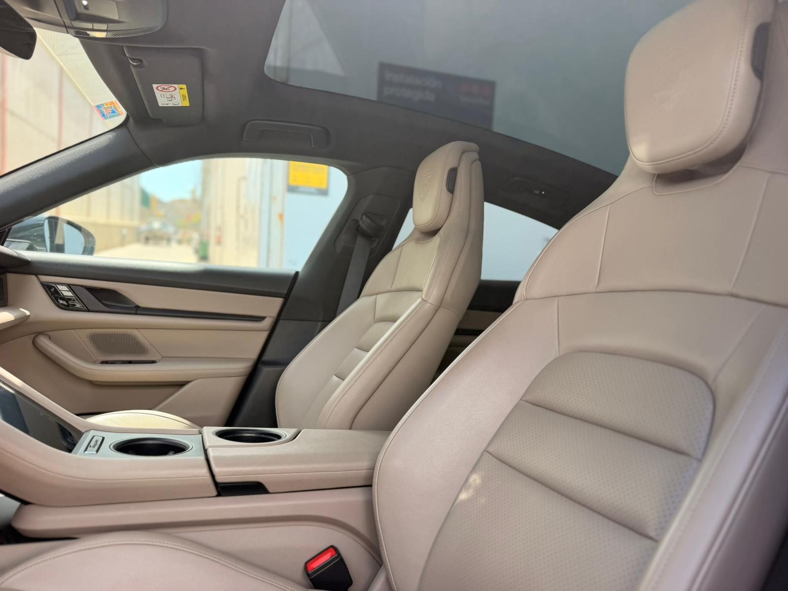 2021 Porsche Taycan - Foto 16