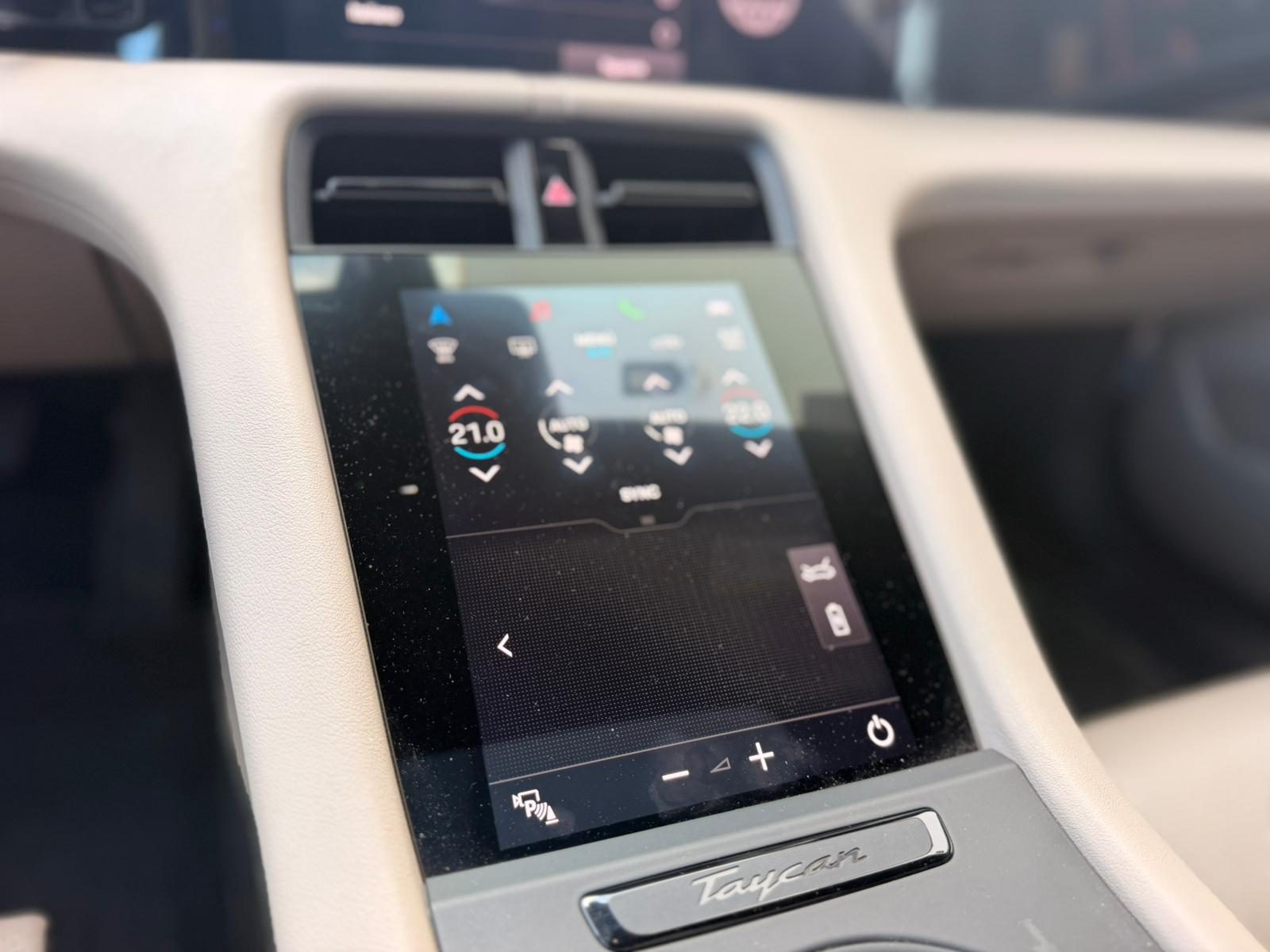 2021 Porsche Taycan - Foto 18