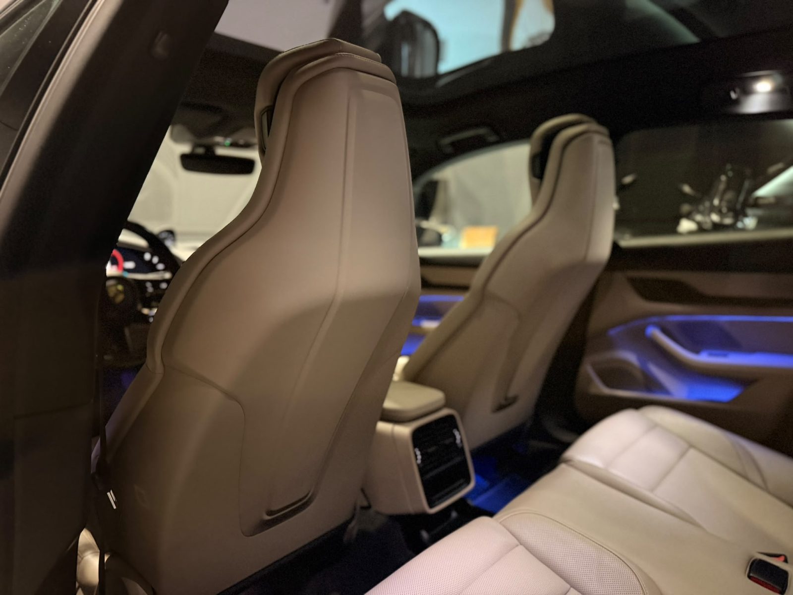 2021 Porsche Taycan - Foto 13