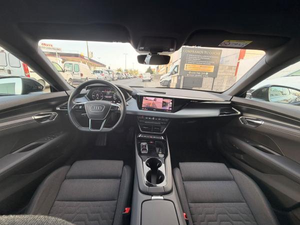 2022 Audi e-tron GT - Foto 8