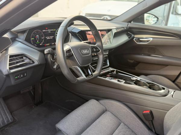 2022 Audi e-tron GT - Foto 20