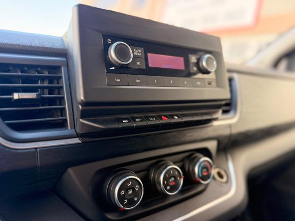 2021 Renault Trafic - Foto 18