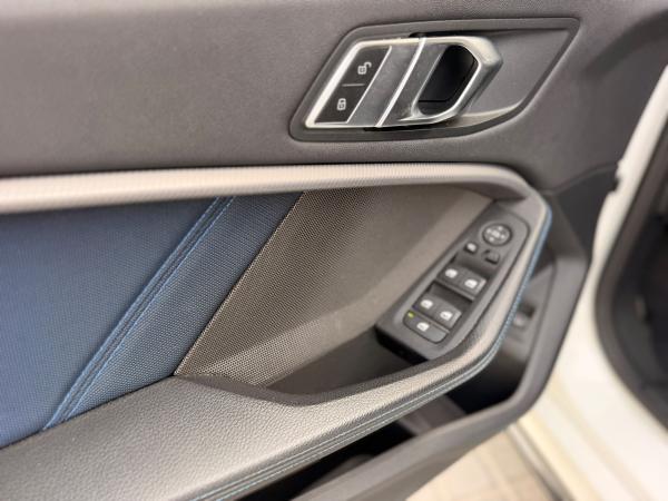 2020 BMW Serie 1 - Foto 26
