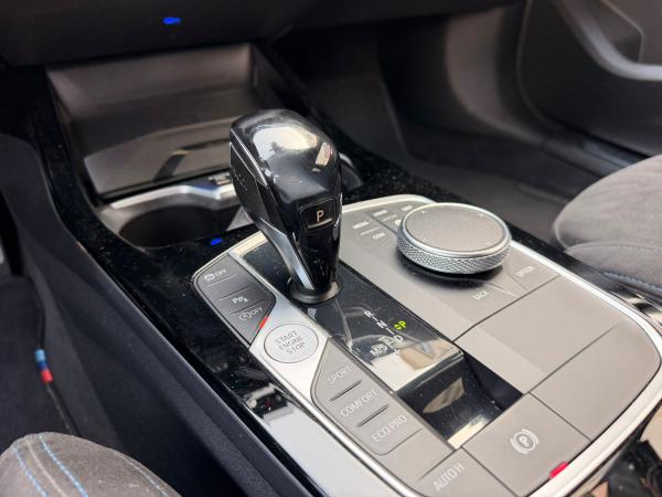 2020 BMW Serie 1 - Foto 16