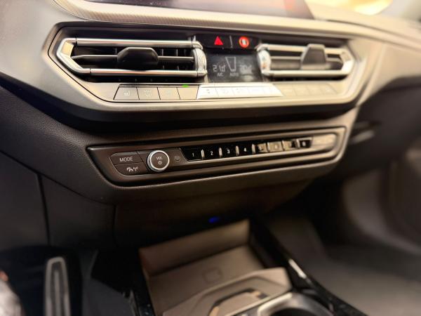 2020 BMW Serie 1 - Foto 20