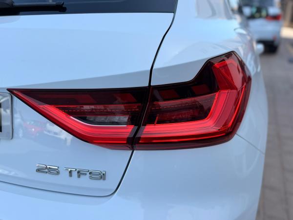 2021 Audi A1 - Foto 6