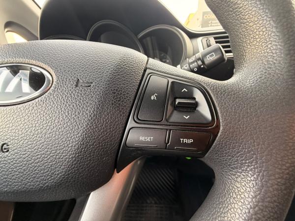 2016 Kia Rio - Foto 14