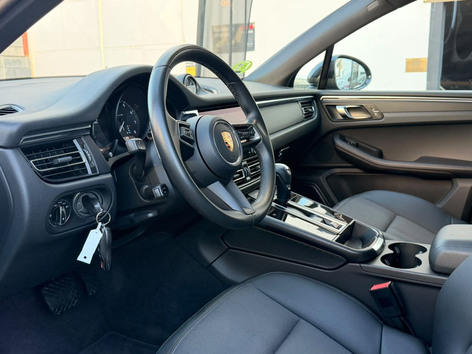 2022 Porsche Macan - Foto 22