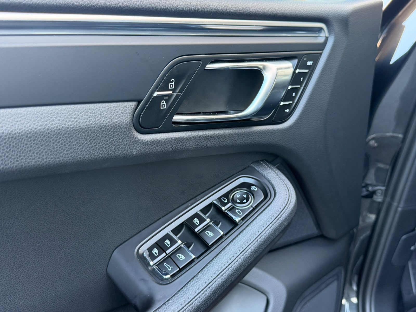 2022 Porsche Macan - Foto 23