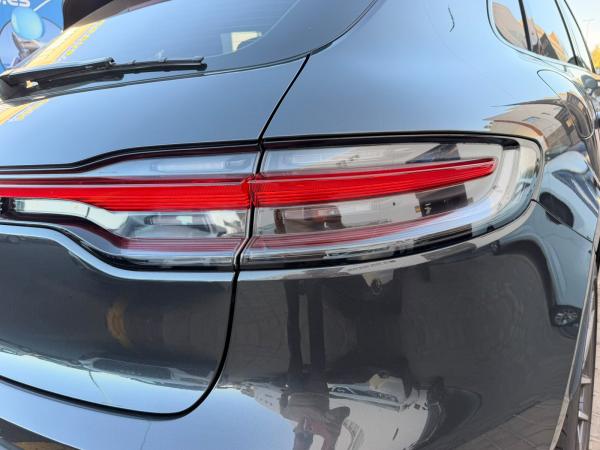 2022 Porsche Macan - Foto 26