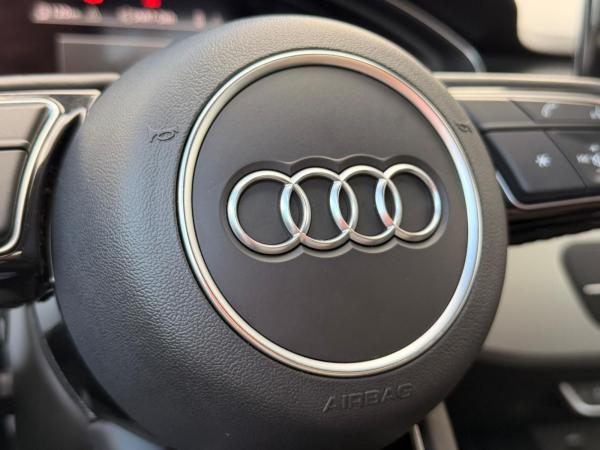 2022 Audi A4 - Foto 14