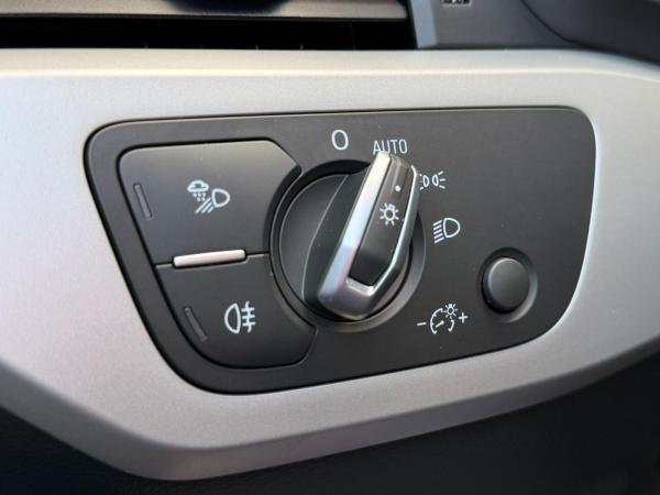 2022 Audi A4 - Foto 17