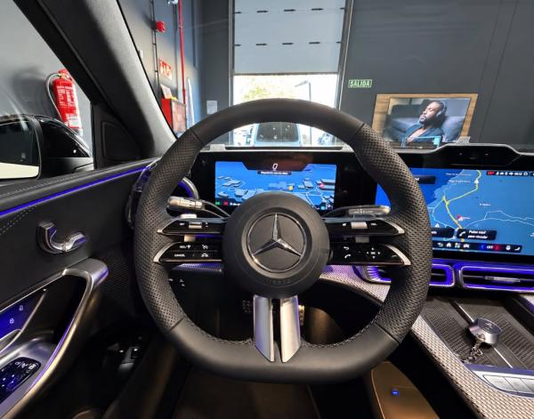 2026 Mercedes-Benz GLC - Foto 19